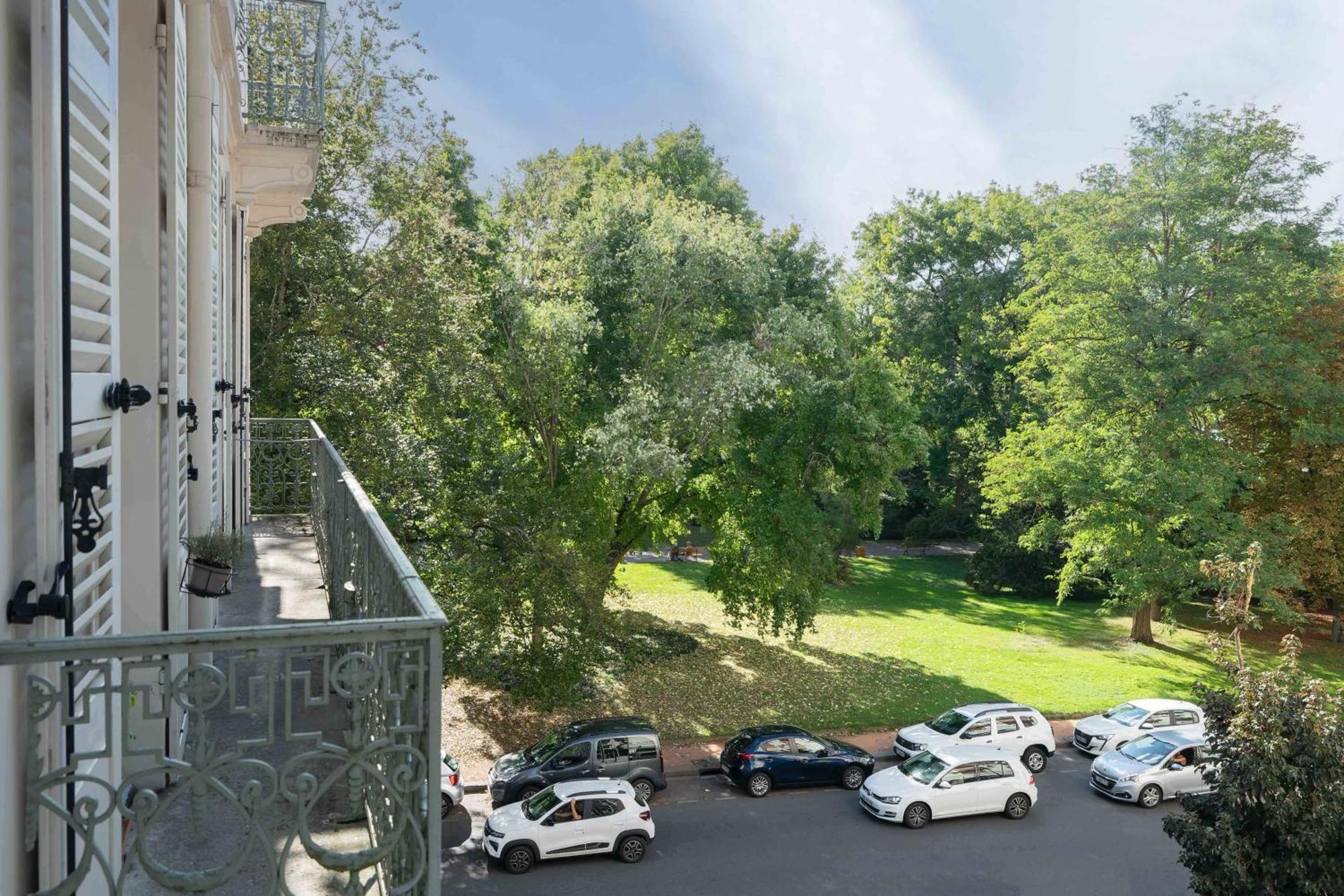 Le Brit - Grand Appartement Design, 3 Chambres, Centre Ville Vichy Exterior photo